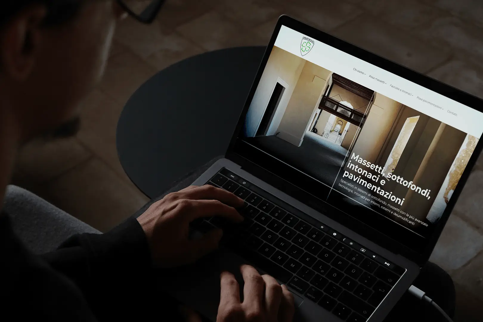 mockup sito web creativa srl