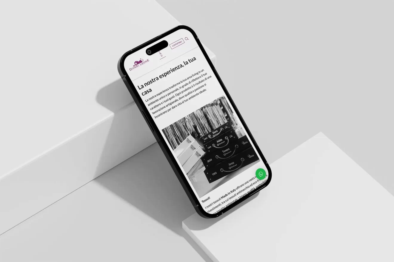 mockup smartphone sito web divani leone